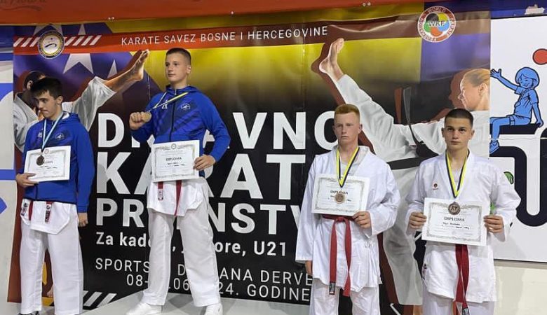 Александра и Ђорђе квалификовали се за Балканско првенство у каратеу