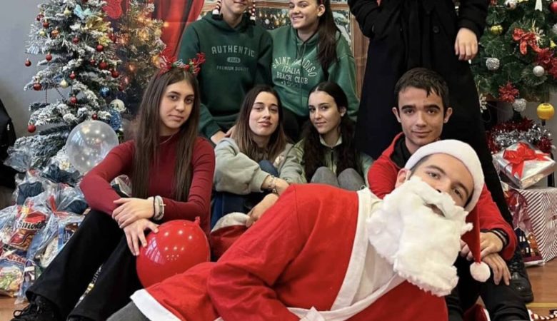 Новогодишња радост у нашој школи