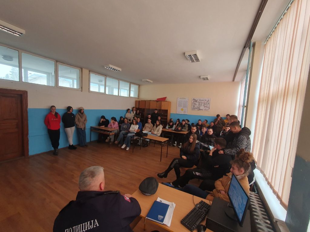 Одржано предавање на тему „Употреба пиротехнике“