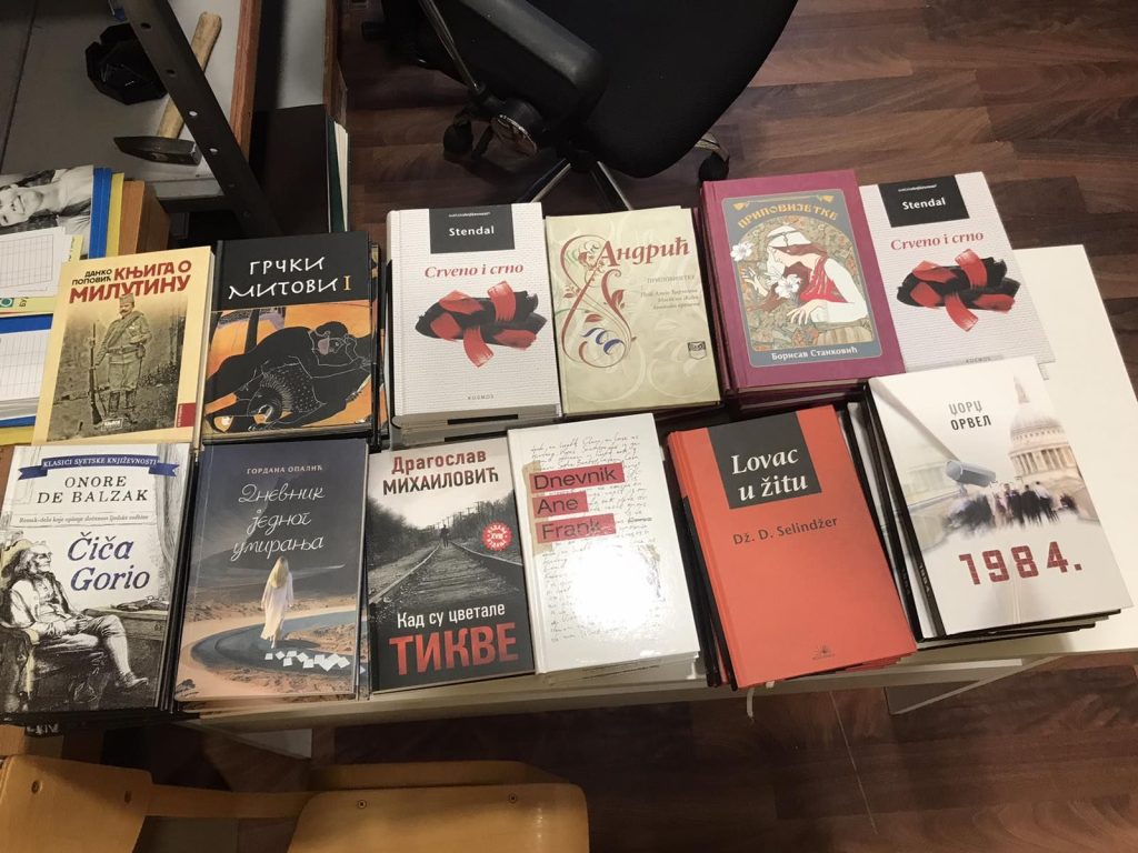 Нове књиге у школској библиотеци