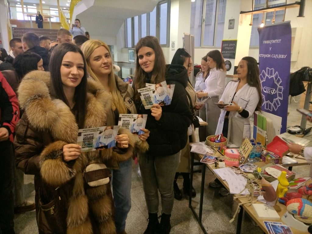 Дани отворених врата