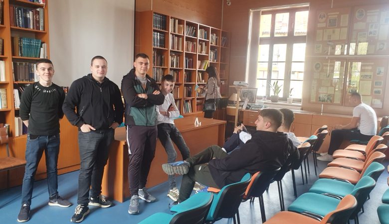 Посјета наших ученика из Подручног одјељења Народној библиотеци ,,Бранко Чучак“